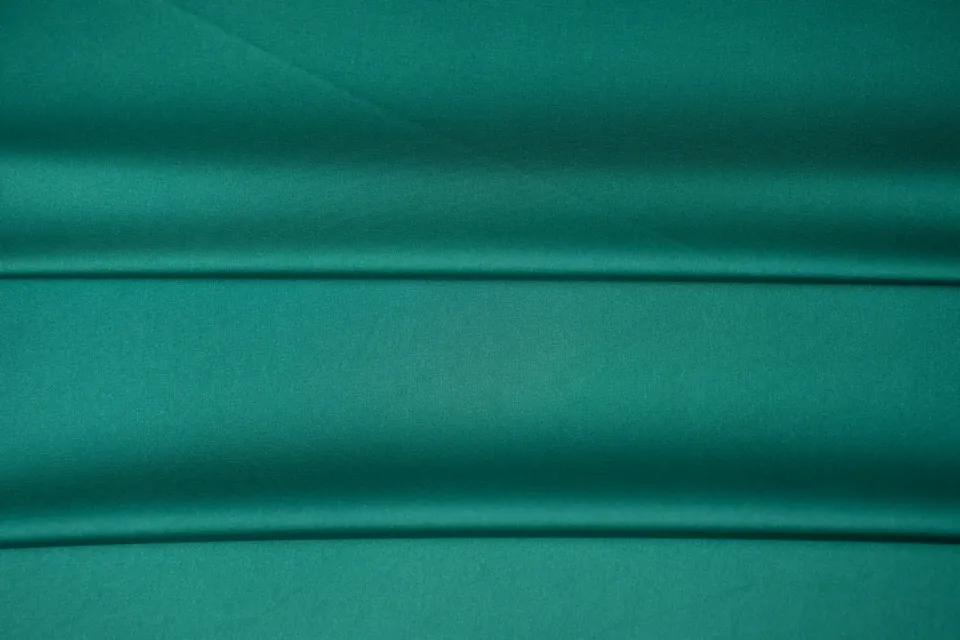 Tessuto Satin Verde Smeraldo